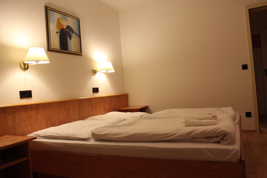 Hotel Gaya Bad Soden am Taunus Cameră foto
