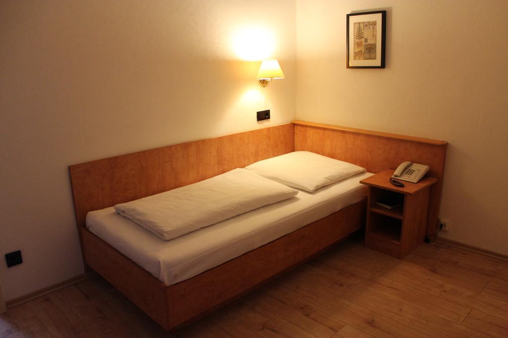 Hotel Gaya Bad Soden am Taunus Cameră foto