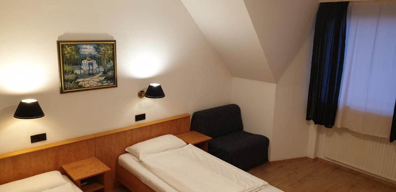 Hotel Gaya Bad Soden am Taunus Exterior foto